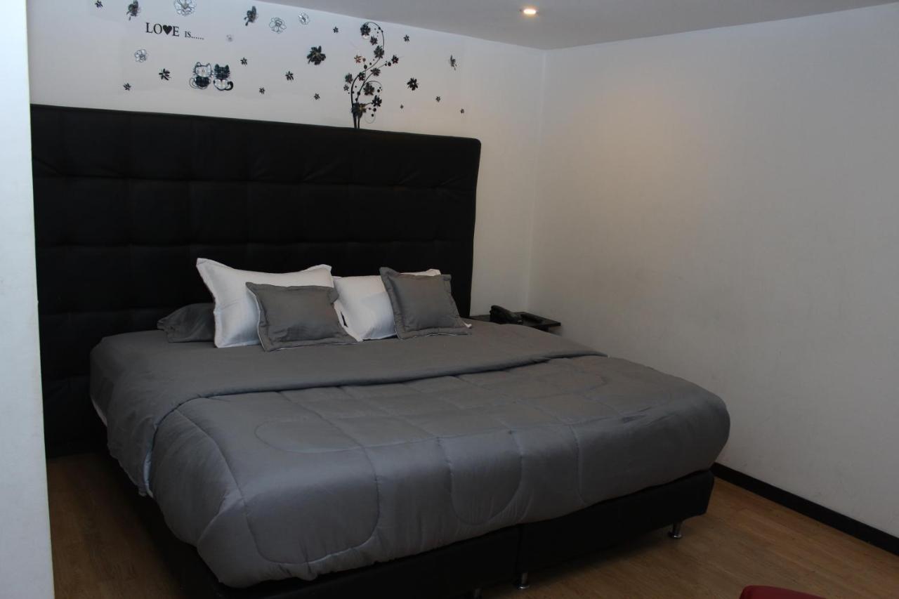 Hotel Montecarlo Boutique โบโกตา ภายนอก รูปภาพ
