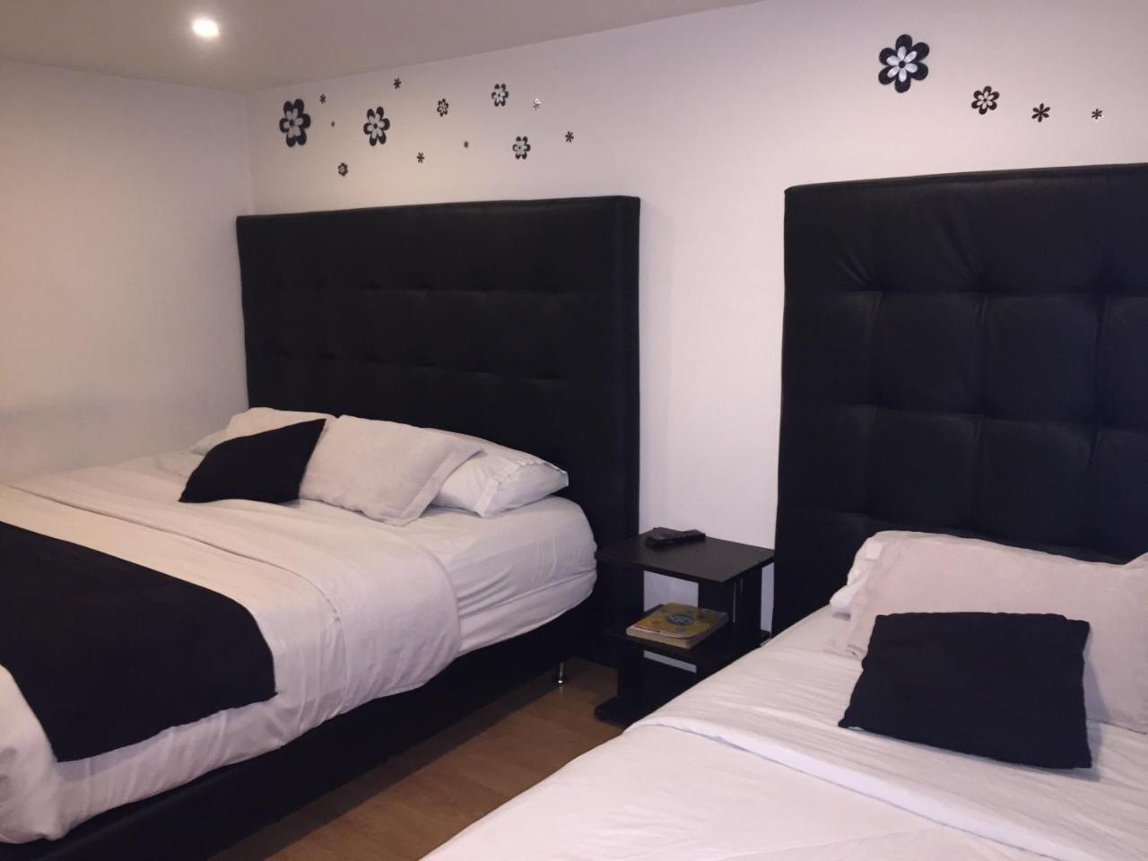 Hotel Montecarlo Boutique โบโกตา ภายนอก รูปภาพ