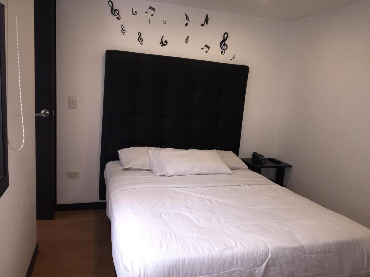 Hotel Montecarlo Boutique โบโกตา ภายนอก รูปภาพ