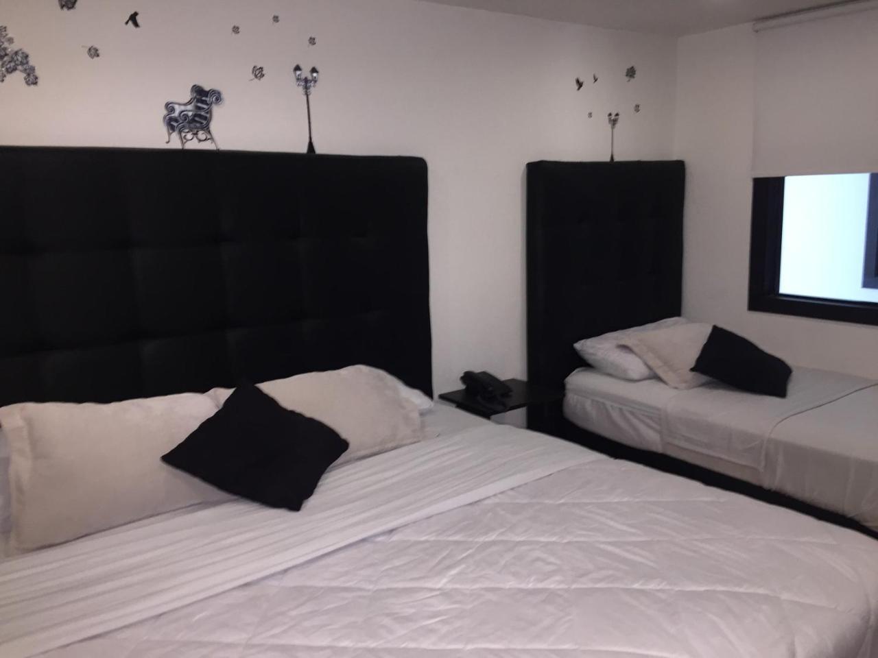 Hotel Montecarlo Boutique โบโกตา ภายนอก รูปภาพ